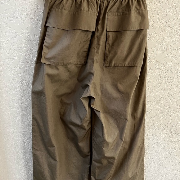 NWOT Babaton Aritzia pant - Picture 2 of 5